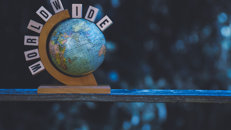 Menembus Pasar Dunia: 10 Negara Tujuan Utama Ekspor Indonesia di Tahun 2025