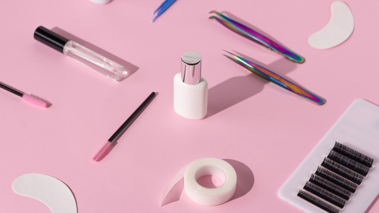 Dari UMKM ke Mancanegara: Peluang Bisnis Ekspor Bulu Mata Handmade