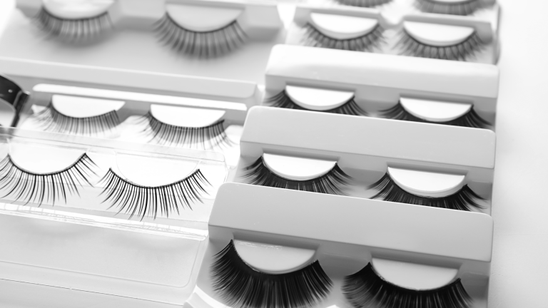 Ekspor Bulu Mata: Produk Kecil dengan Potensi Keuntungan Besar di Pasar Internasional