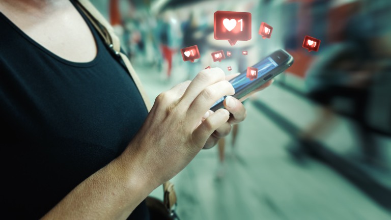 Strategi Efektif Mencari Buyer Ekspor di Instagram: Dari Hashtag hingga DM yang Menjual