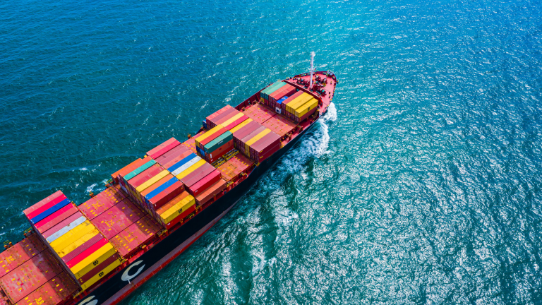 Proses Pengiriman Barang Ekspor: Dari Gudang Eksportir ke Pelabuhan Negara Tujuan