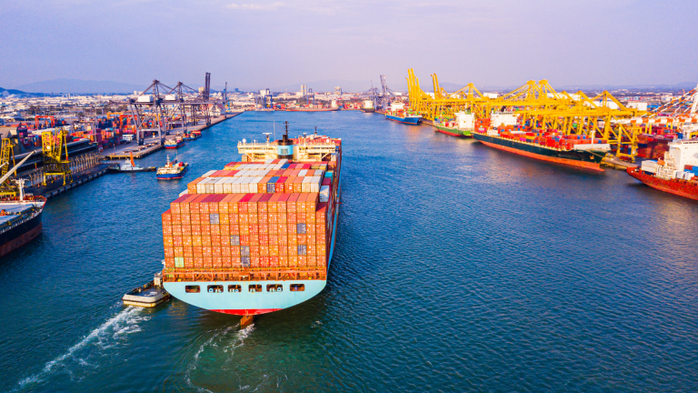 Zona Rawan Penipuan dalam Perdagangan Internasional dan Solusi Pencegahannya