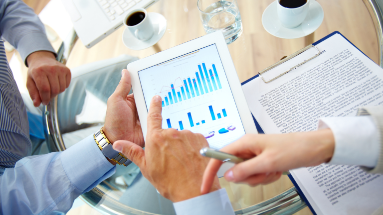 Fluktuasi Nilai Tukar Mata Uang dan Implikasinya pada Pasar Ekspor Internasional