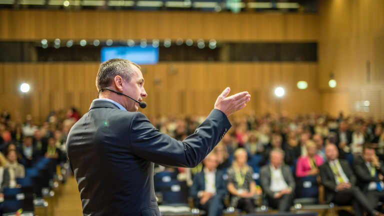 Hindari Kesalahan Fatal Ekspor! Inilah Manfaat Mengikuti Kelas Ekspor bagi Calon Eksportir